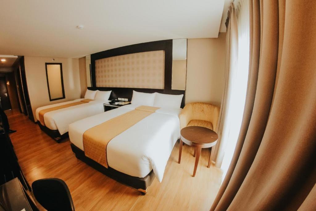 Grand Xing Imperial Hotel Илоило Экстерьер фото