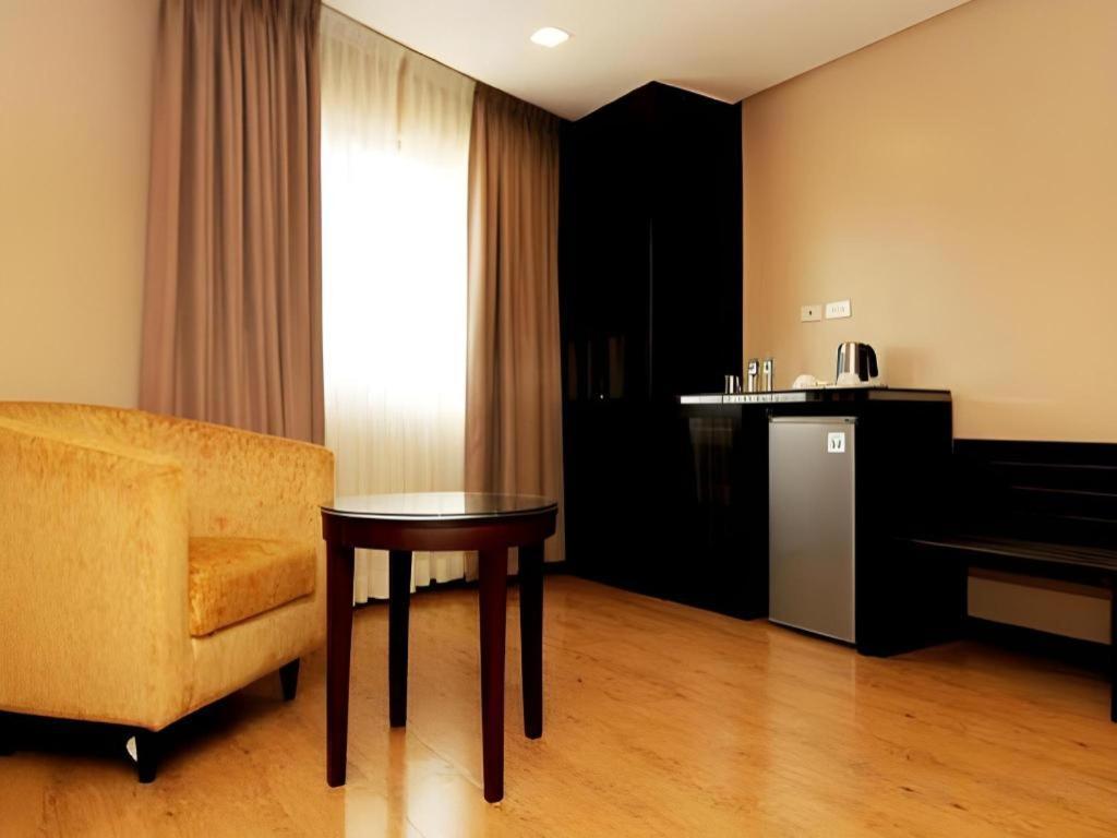 Grand Xing Imperial Hotel Илоило Экстерьер фото